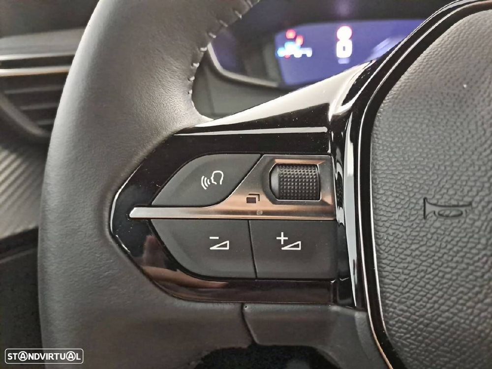 Peugeot 2008 1.2 Allure - 16