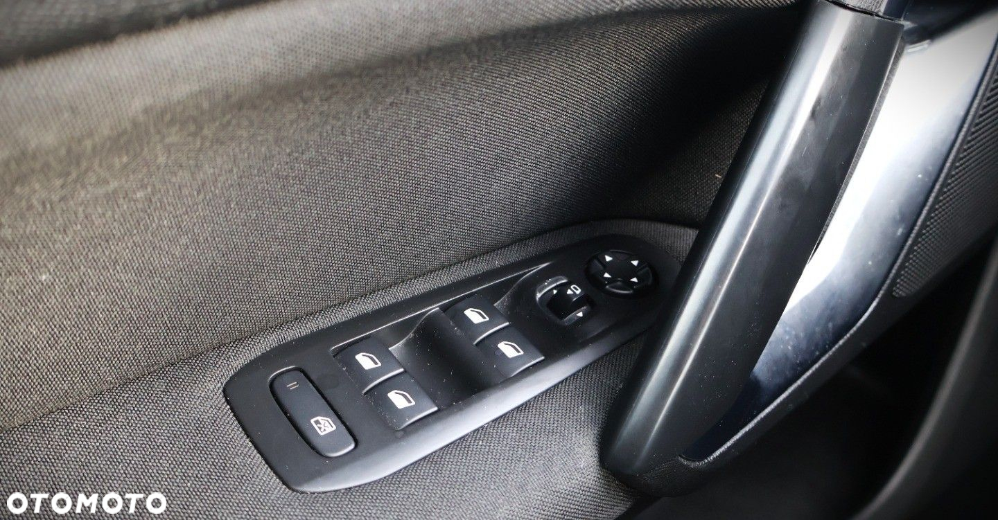 Peugeot 308 - 22