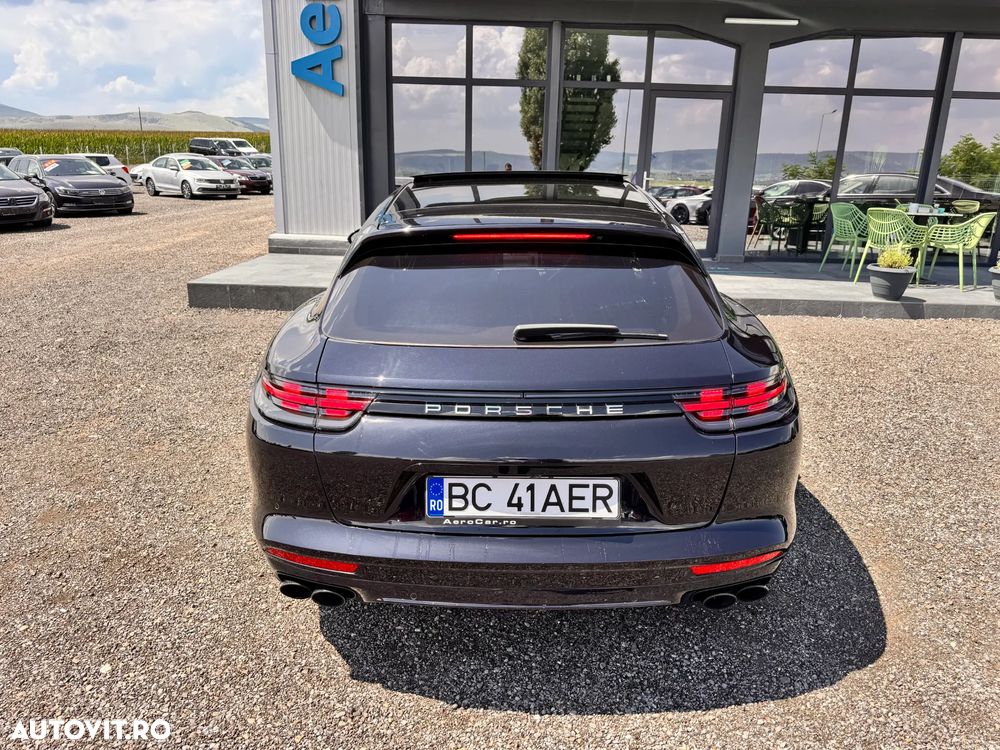 Porsche Panamera 4S Sport Turismo - 9