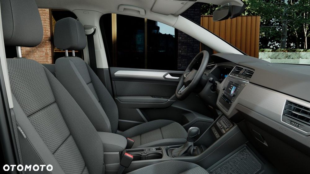 Volkswagen Touran - 10