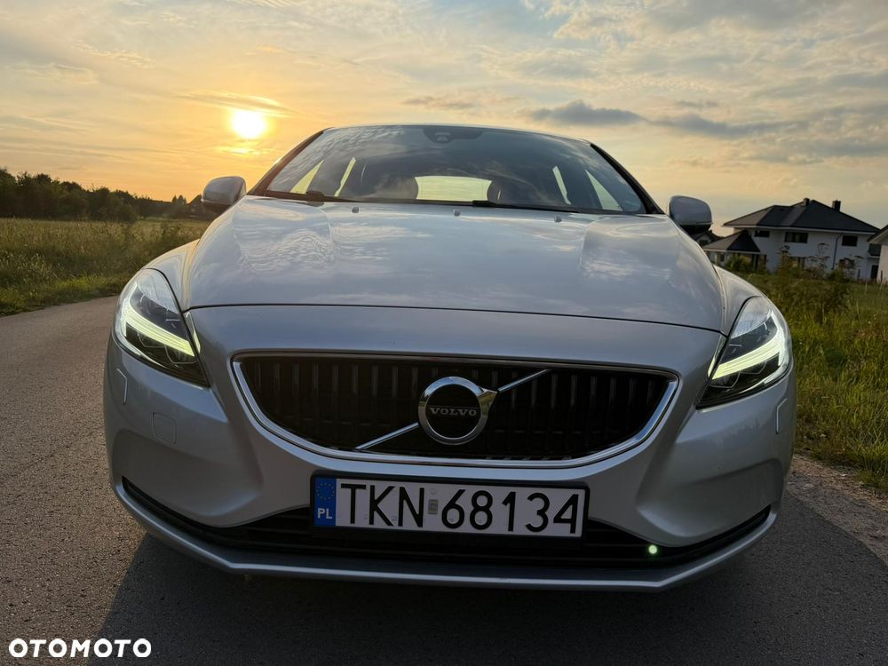 Volvo V40 D2 Drive-E Momentum - 20