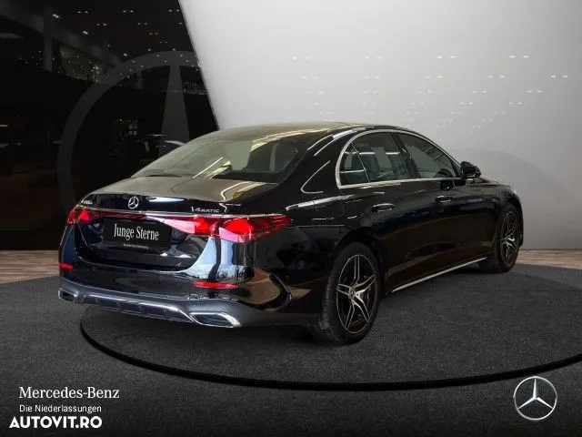 Mercedes-Benz E 400e 4Matic 9G-TRONIC - 6