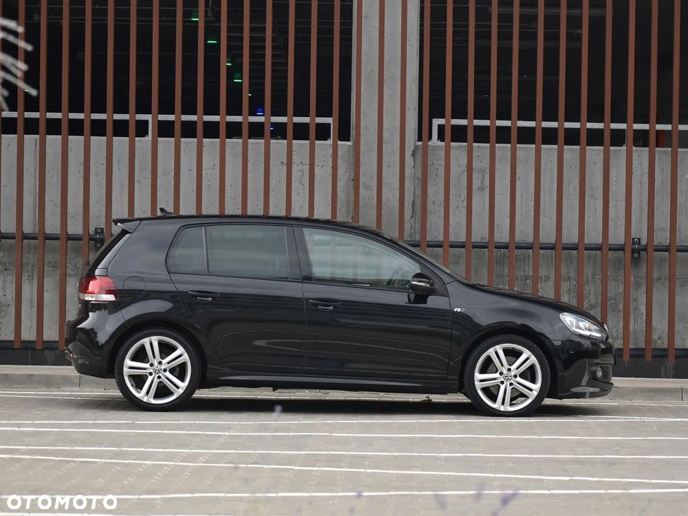 Volkswagen Golf - 10