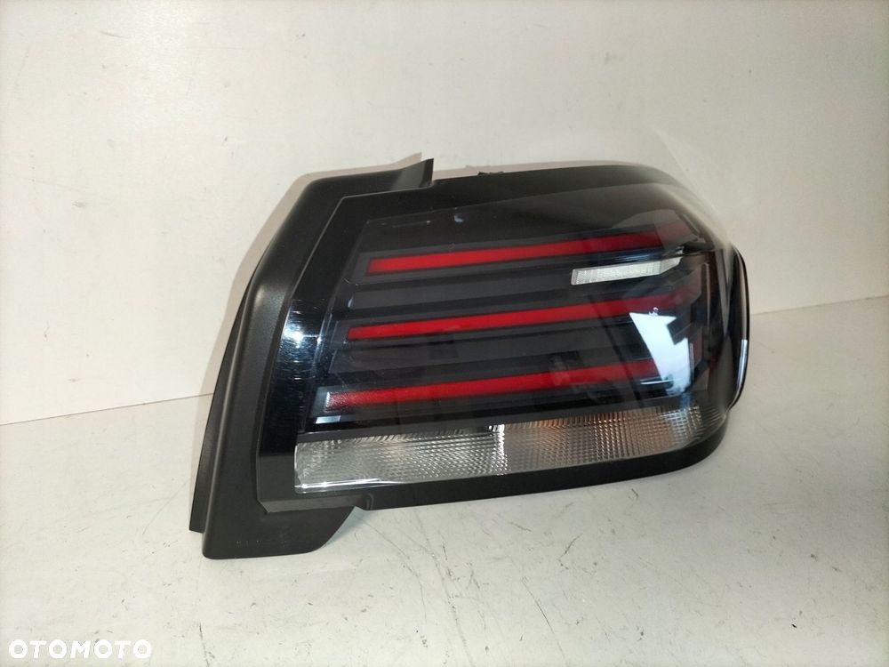 lampa tylna tył prawa peugeot 208 ii lift 23- +led - 3