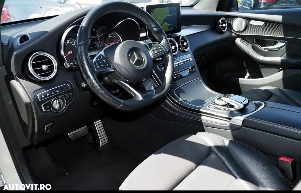 Mercedes-Benz GLC 250 d 4Matic 9G-TRONIC AMG Line - 2