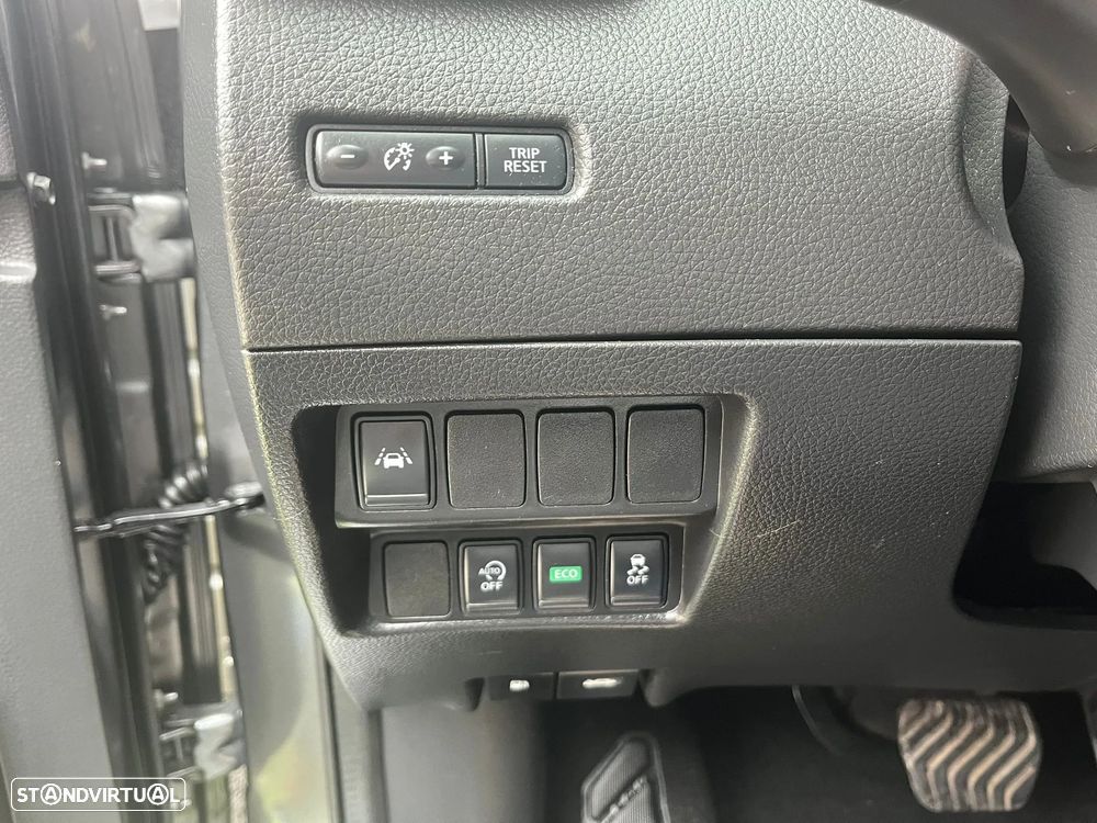 Nissan Qashqai 1.6 dCi Xtronic ACENTA - 21