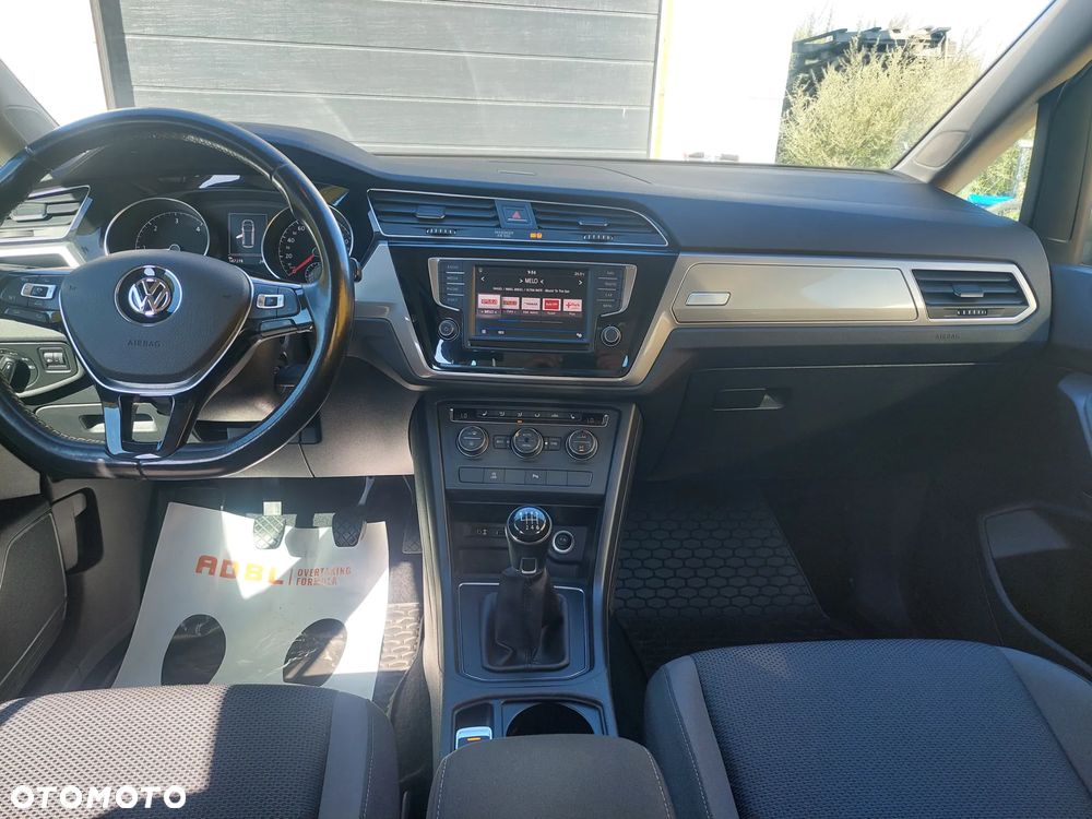 Volkswagen Touran 1.6 TDI BMT SCR Comfortline - 13