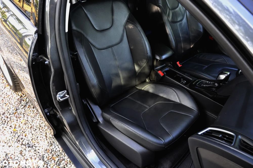Ford Focus - 30