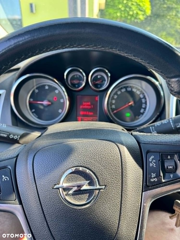 Opel Astra 2.0 CDTI Cosmo - 7