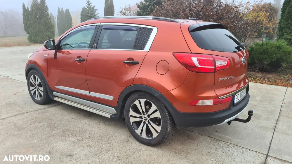 Kia Sportage 2.0 CRDI 4WD Automatik Dream-Team Edition - 2