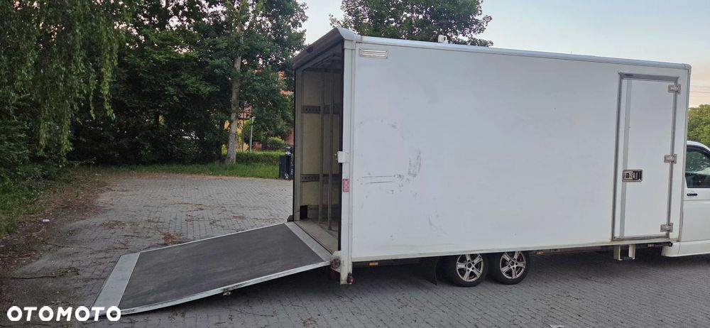 Volkswagen Transporter - 11
