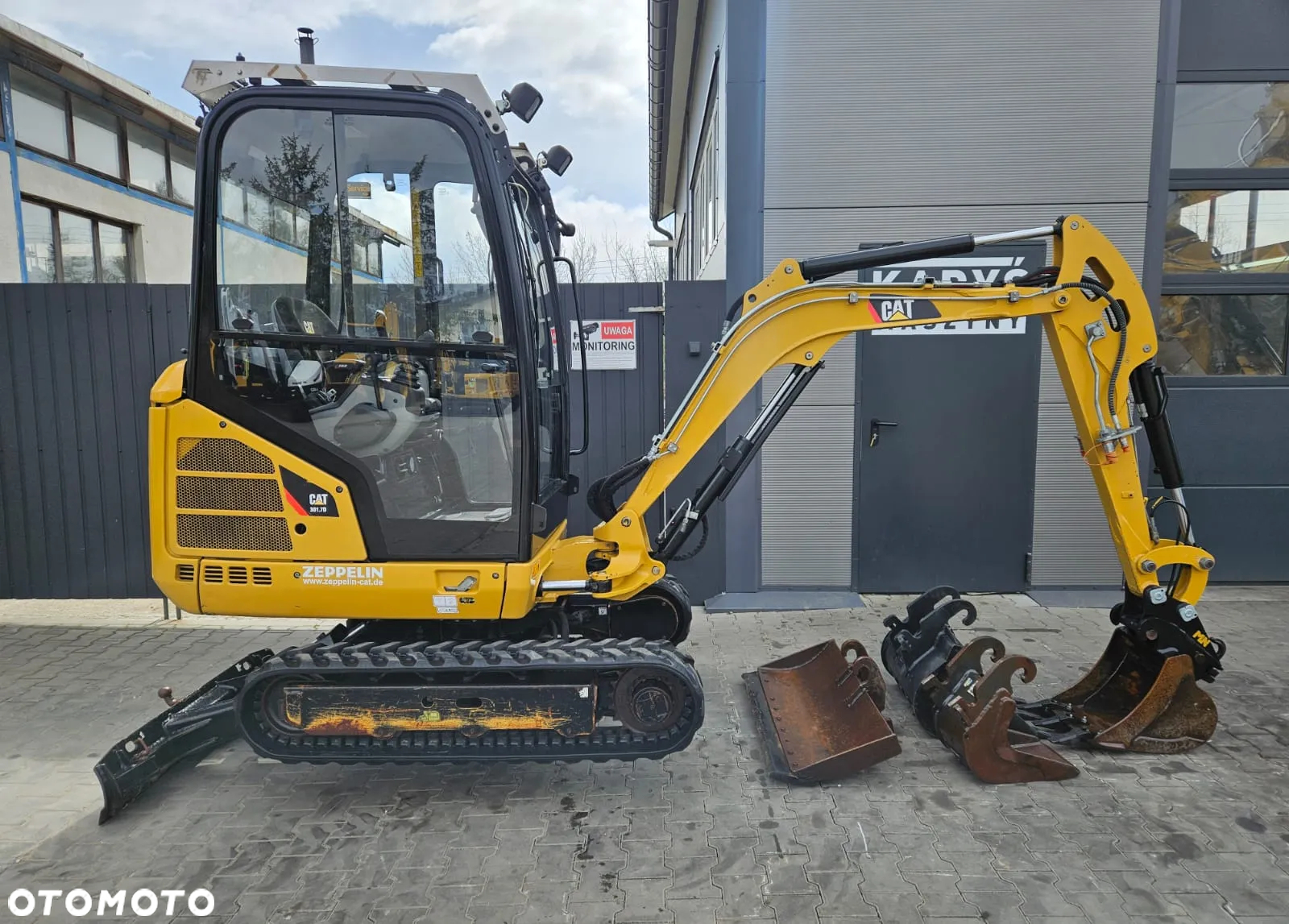 Caterpillar MINIKOPARKA CAT CATERPILLAR 301 301.7D 302 2017R. PŁUG - 20