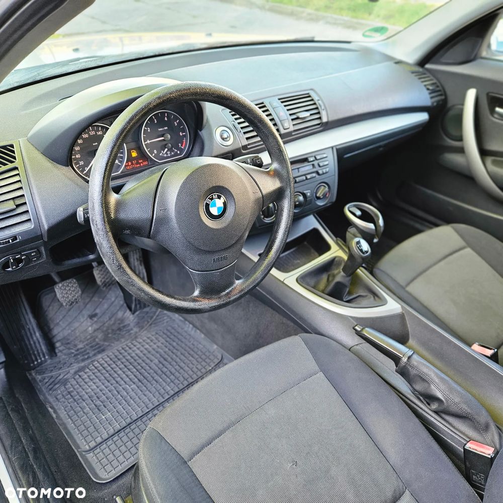 BMW Seria 1 116i - 15
