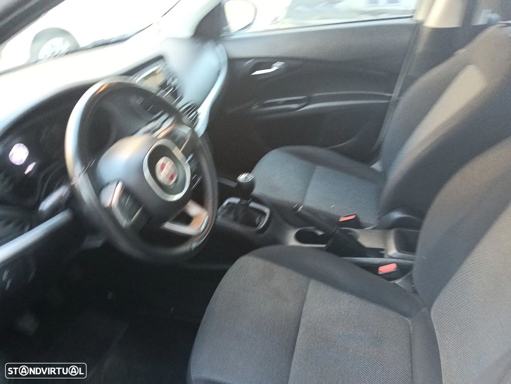 Fiat Tipo Station Wagon 1.3 MultiJet Life - 26