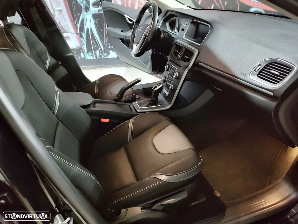 Volvo V40 1.5 T3 Sport Edition Geartronic - 3