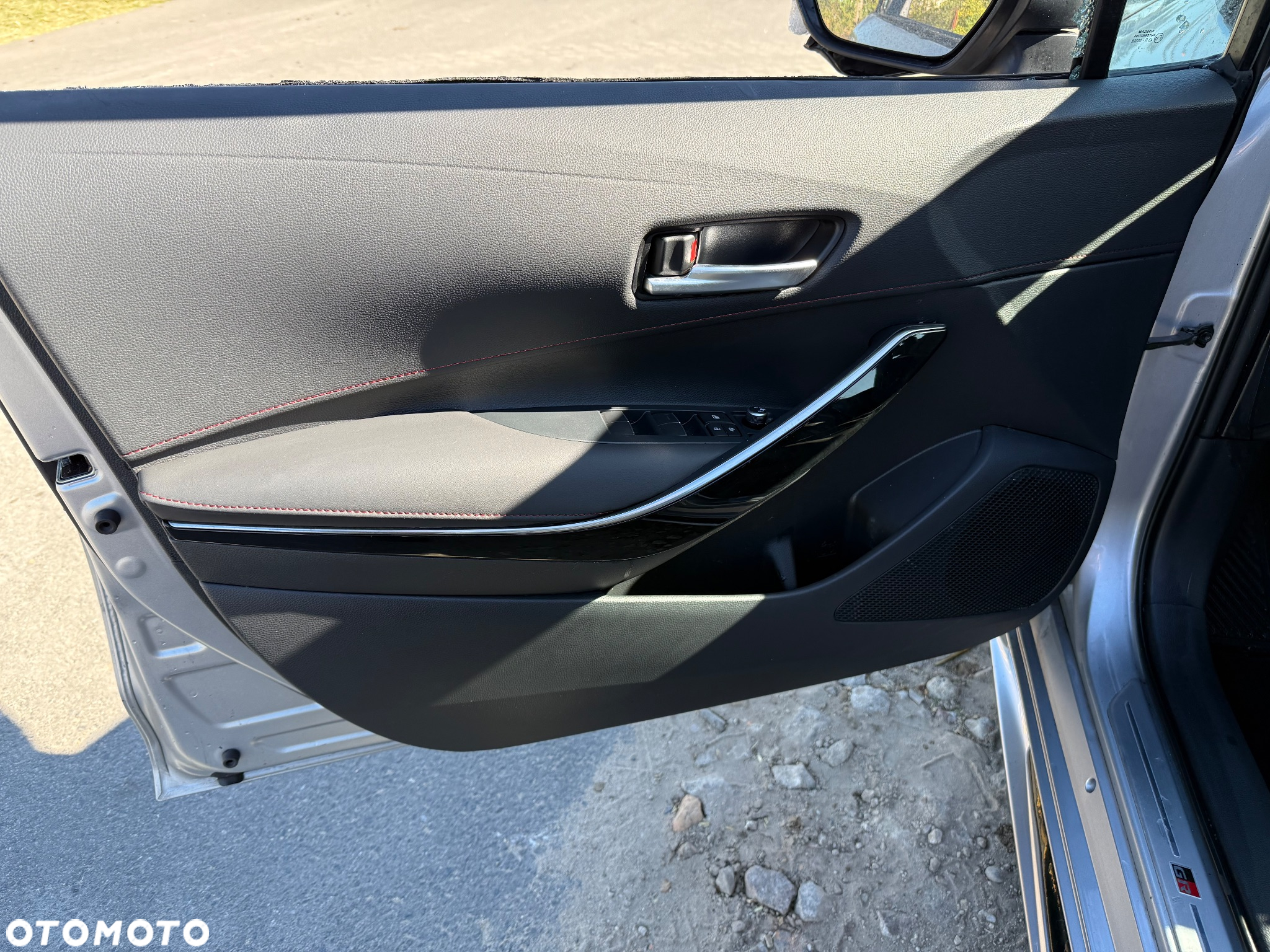Toyota Corolla 1.8 Hybrid Business Edition - 18