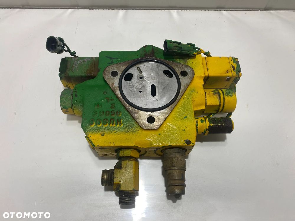 ZAWÓR - RE215491 JOHN DEERE 7930 - 2