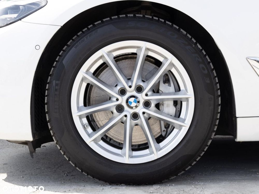BMW Seria 5 - 8