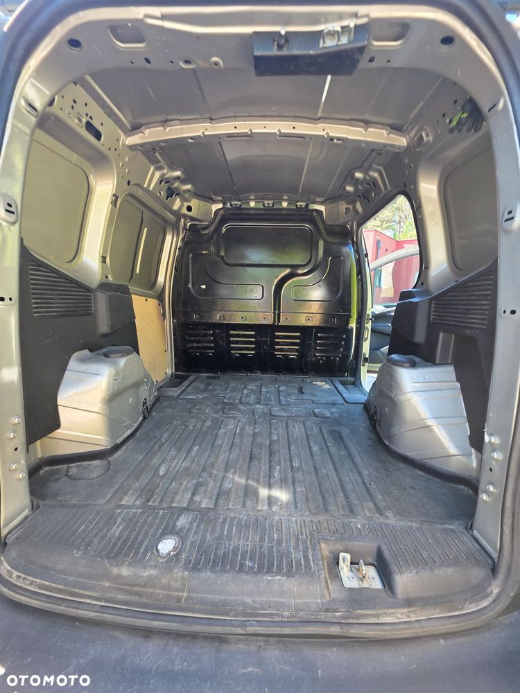 Ford COURIER - 5
