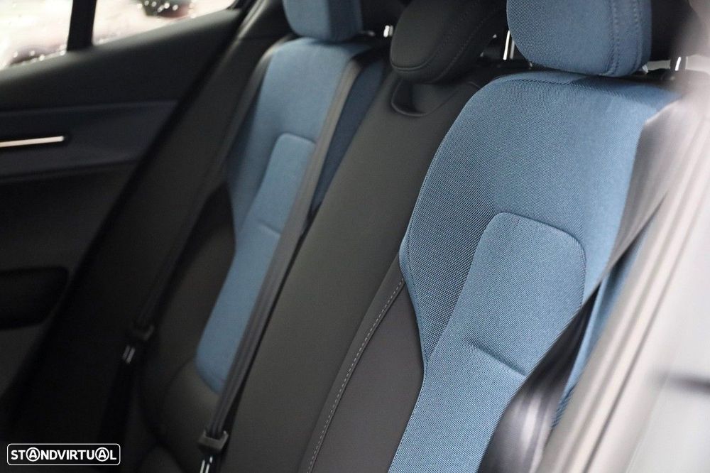 Volvo EX30 51 kWh Single Motor Plus - 11