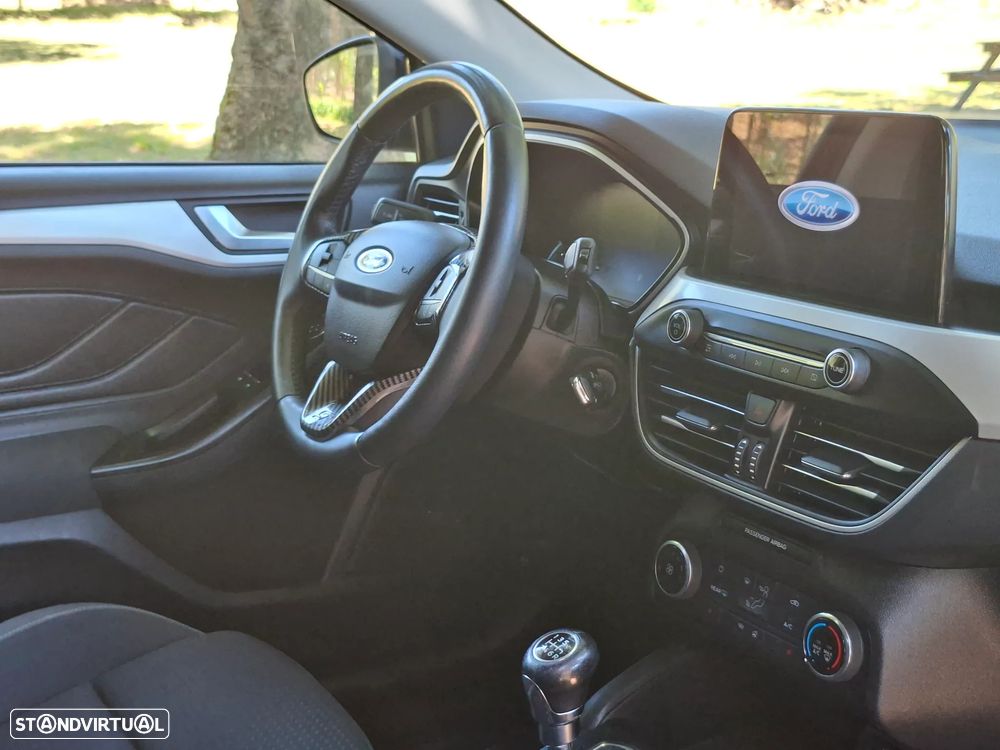 Ford Focus 1.0 EcoBoost S&S COOL&CONNECT DESIGN - 12