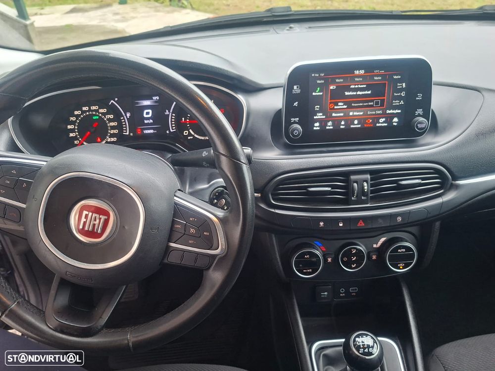 Fiat Tipo Station Wagon 1.6 M-Jet Lounge - 12