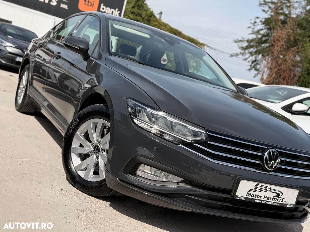 Volkswagen Passat 2.0 TDI DSG Comfortline - 12