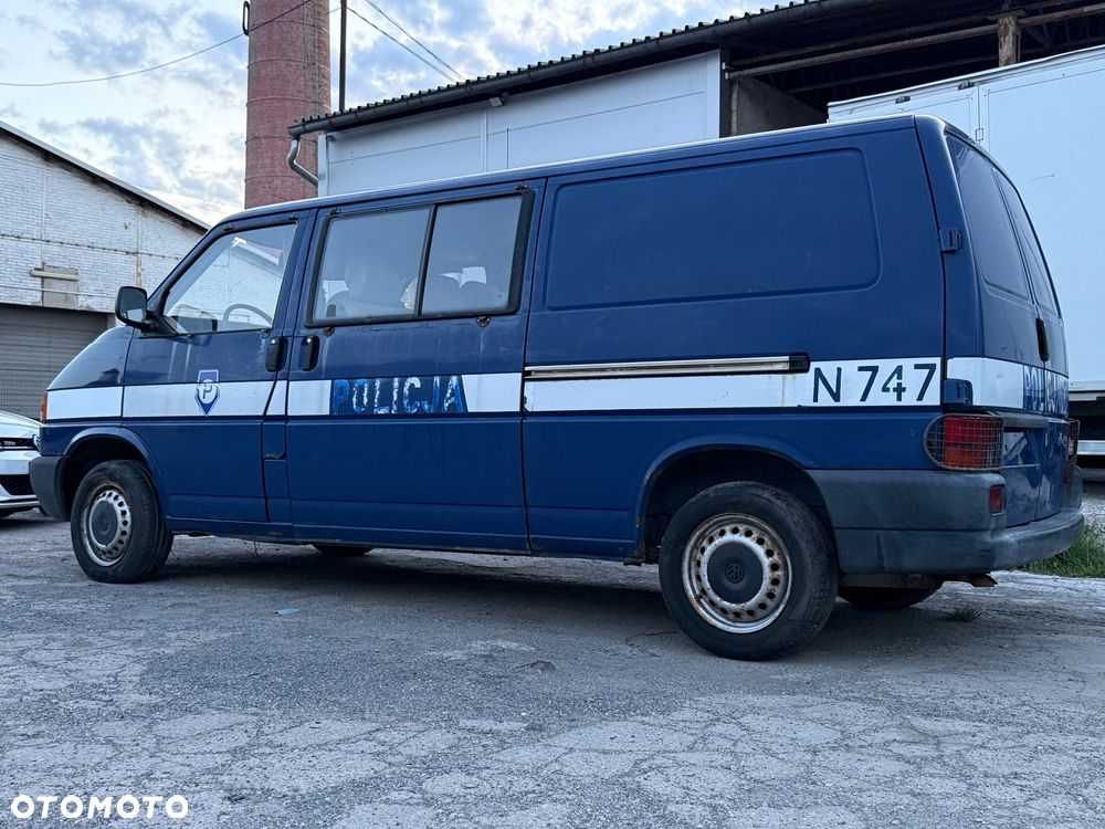 Volkswagen Caravelle - 6