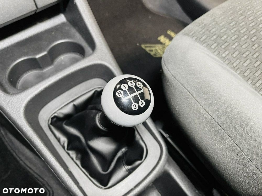 Opel Zafira 1.8 Executive - 17