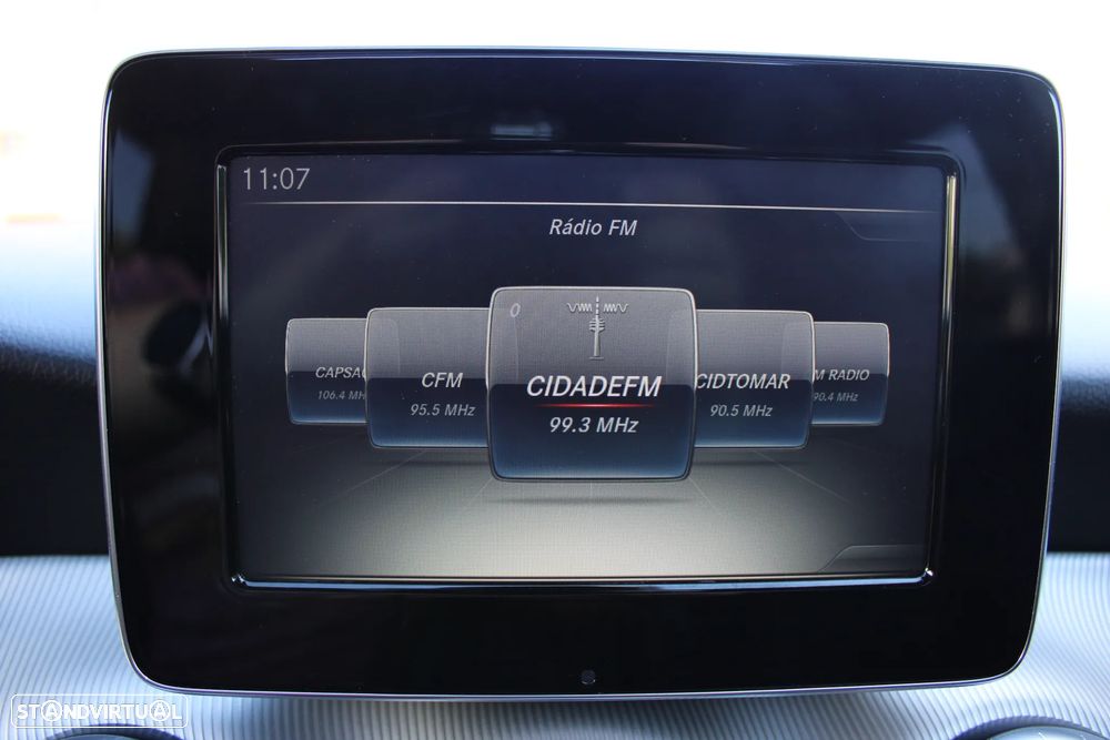 Mercedes-Benz CLA 200 d Shooting Brake Urban - 17