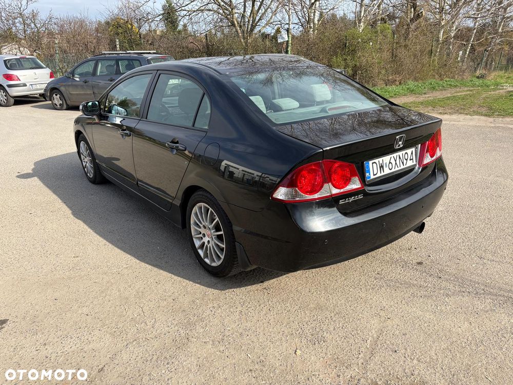 Honda Civic 1.8 Comfort - 3