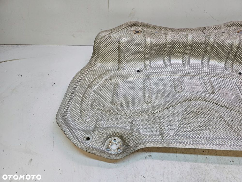 OSŁONA TERMICZNA PODWOZIA AUDI A3 8V 5Q0825701H - 2