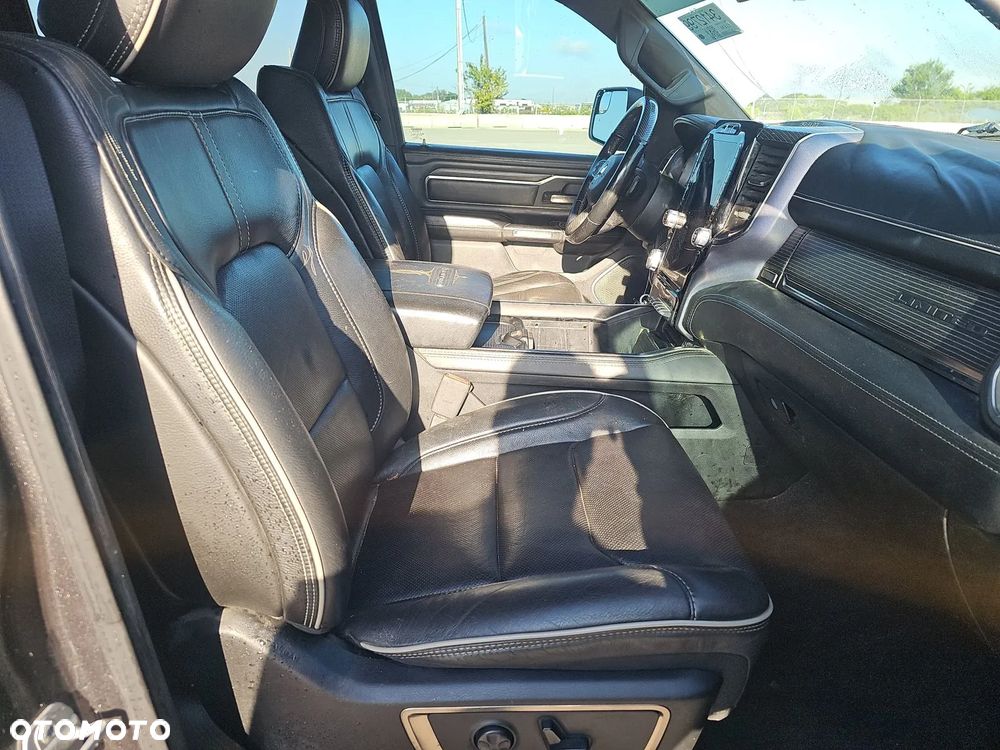 RAM 1500 - 13