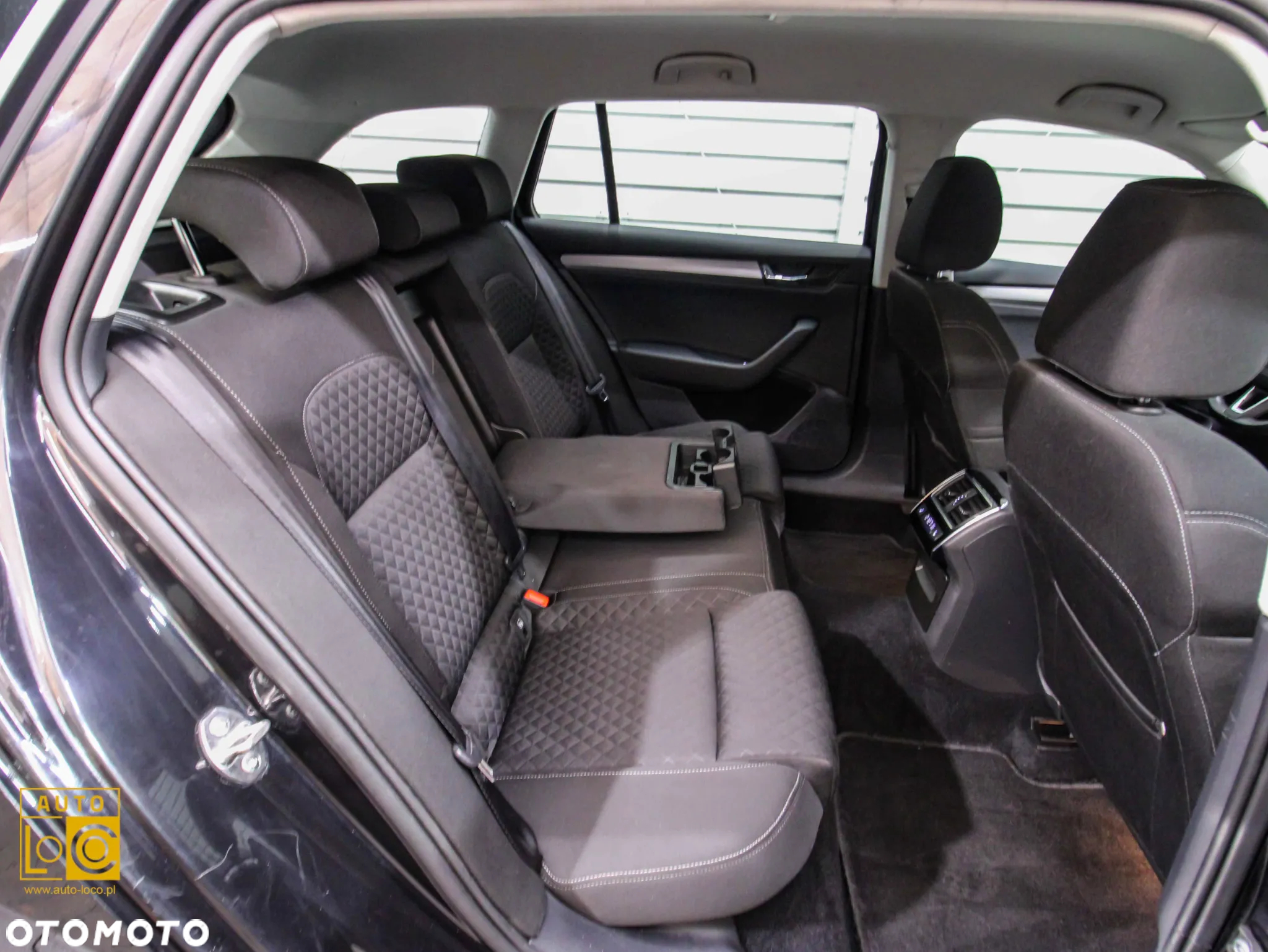 Skoda Superb 2.0 TDI 4x4 Style DSG - 10