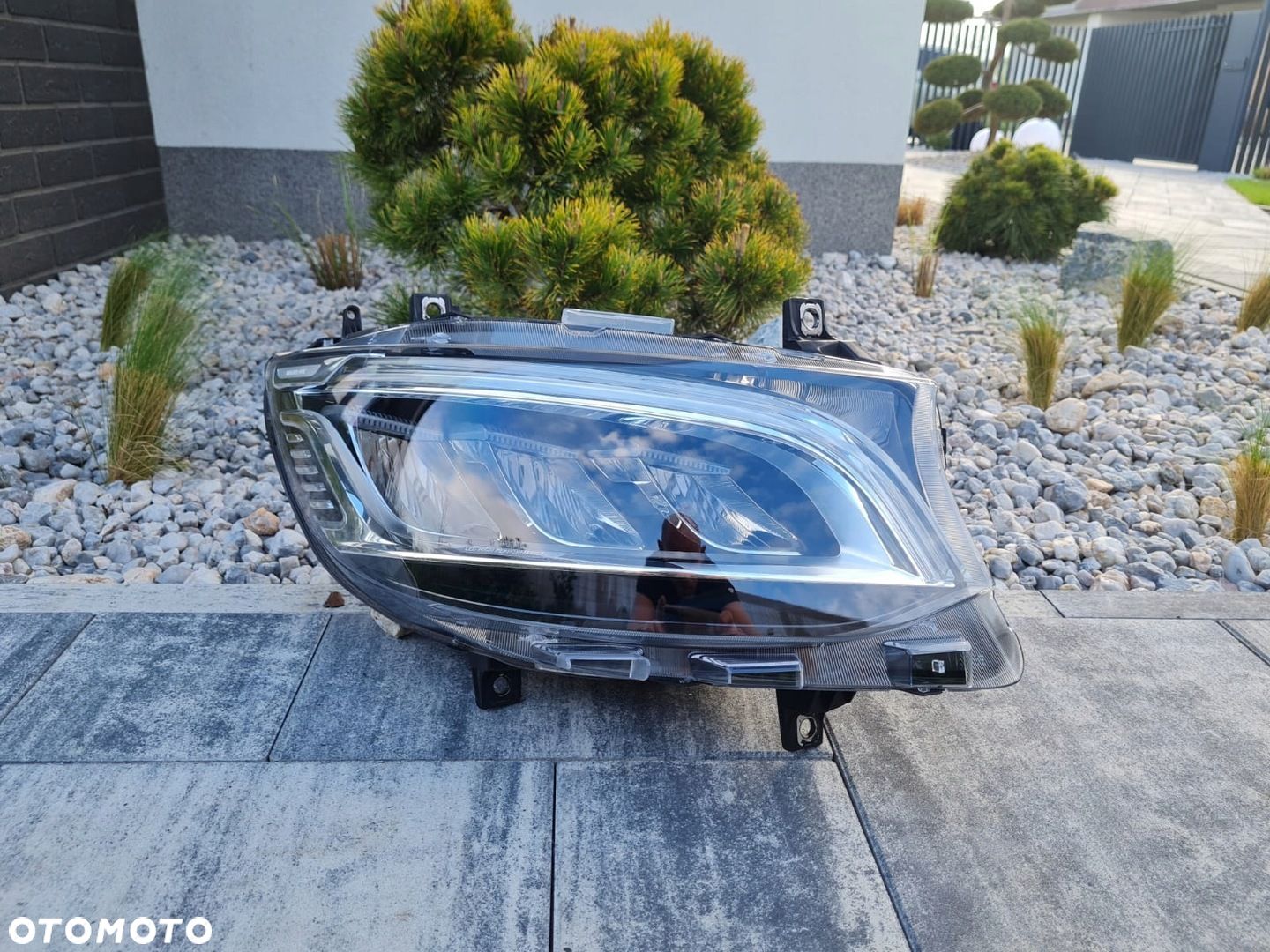 MERCEDES SPRINTER 907 Lampa prawa przód Full Led Performance A9109065800 - 1