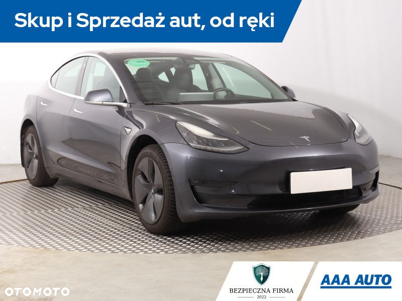 Tesla Model 3 - 2
