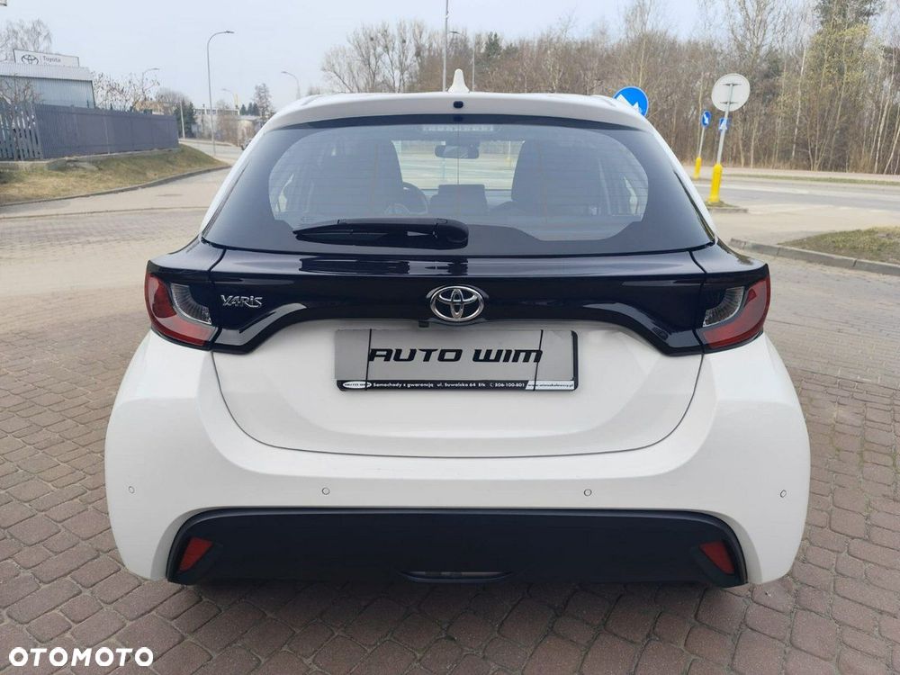 Toyota Yaris - 8