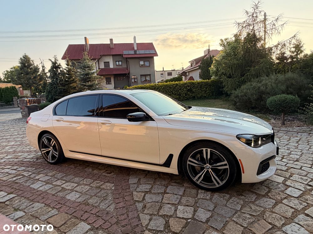 BMW Seria 7 740Li - 9