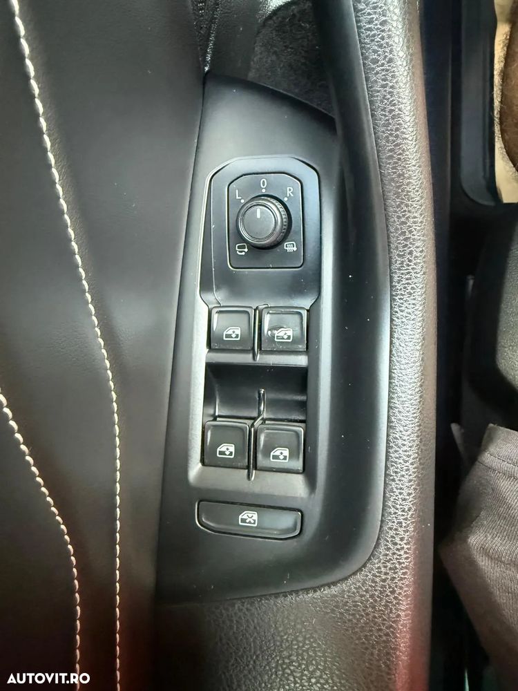 Volkswagen Passat Variant 2.0 TDI DSG (BlueMotion Technology) Comfortline - 28