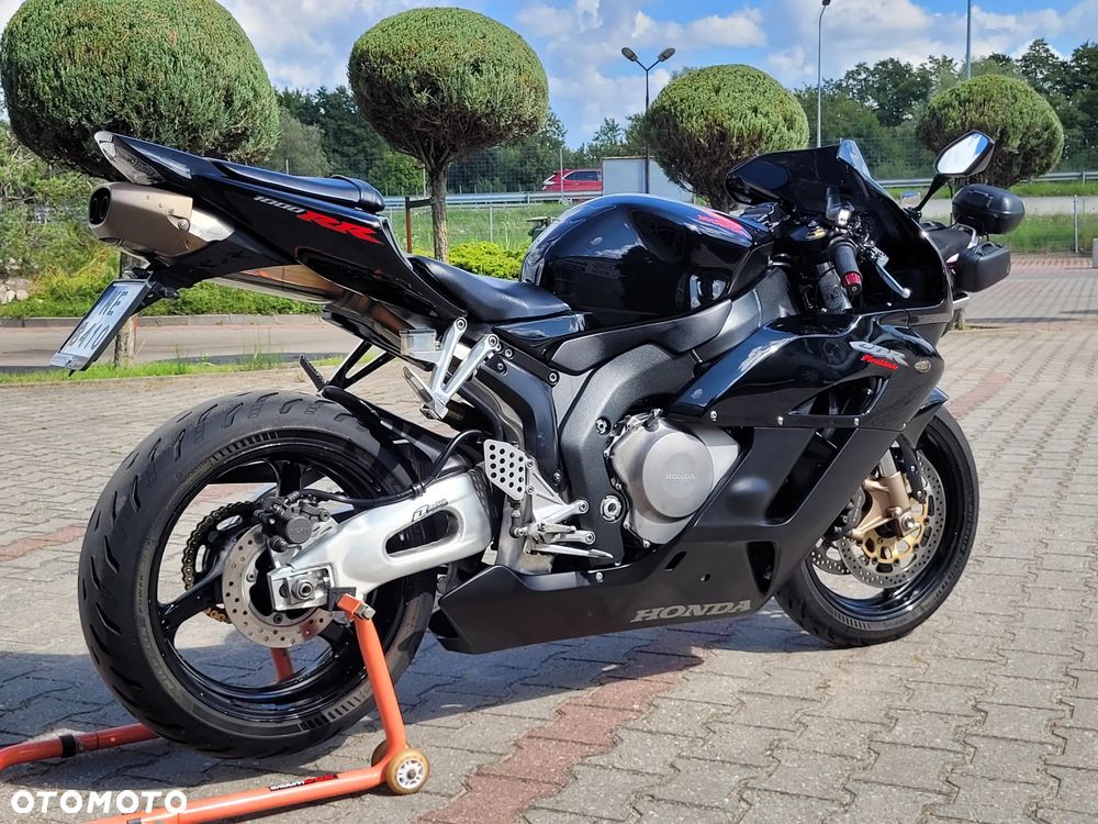 Honda CBR - 17