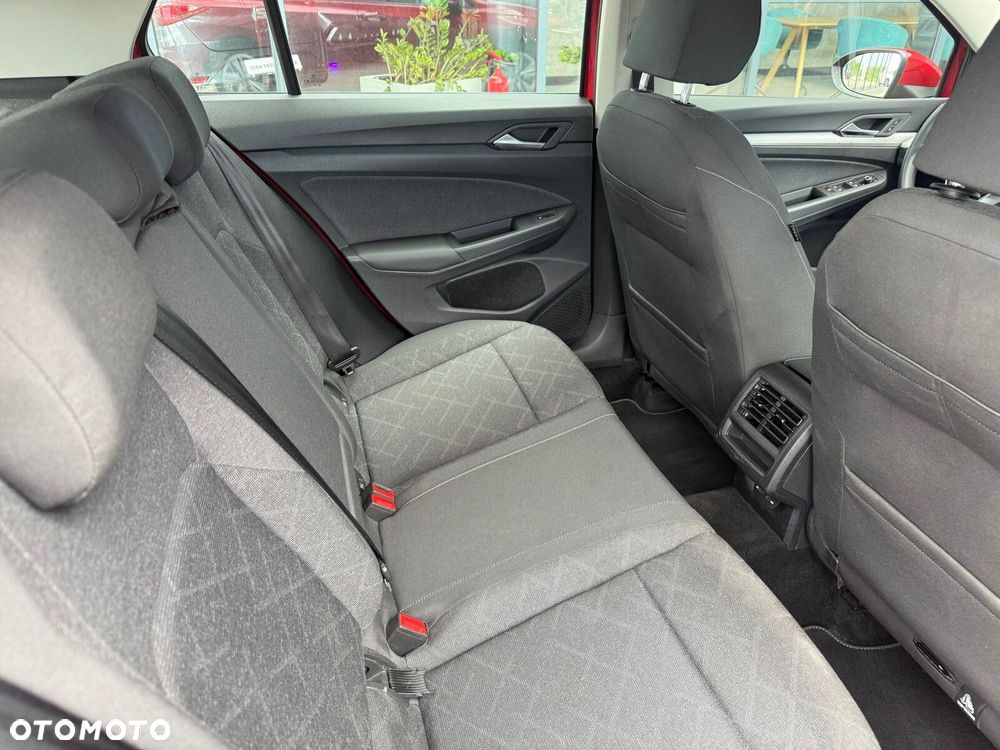 Volkswagen Golf - 16
