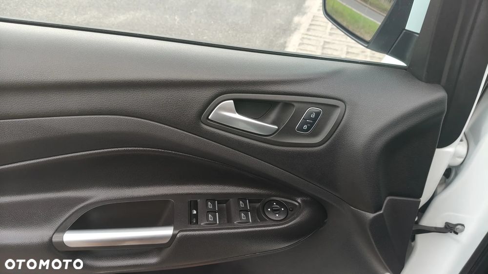 Ford Kuga 1.5 EcoBoost FWD ST-Line ASS MMT6 - 13