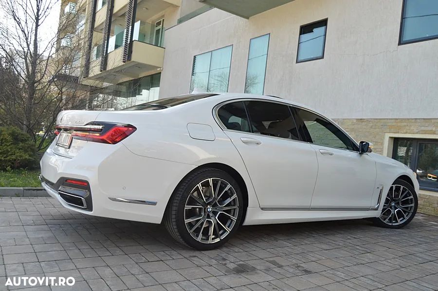 BMW Seria 7 730d xDrive - 23