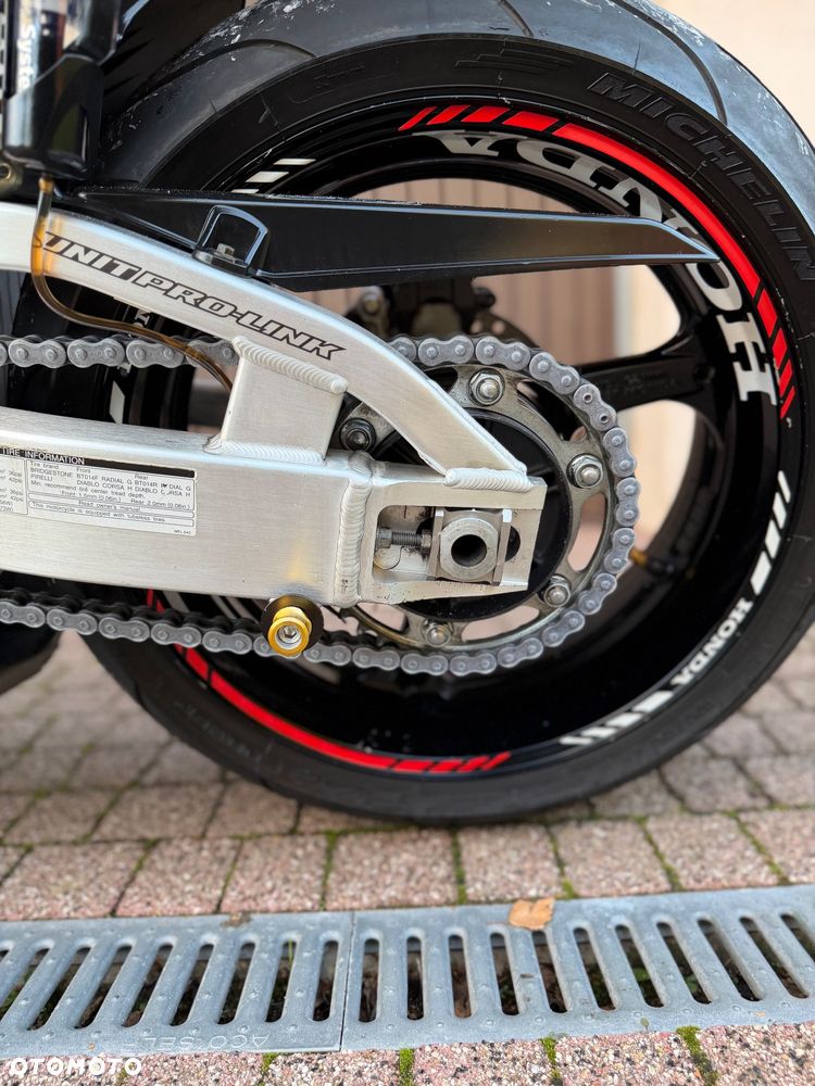 Honda CBR - 23