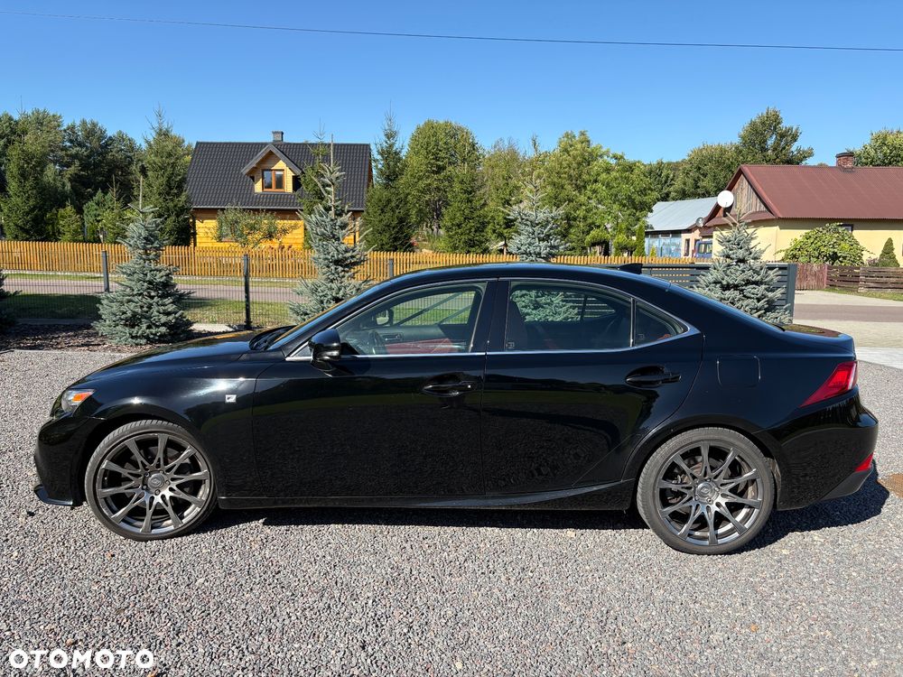 Lexus IS 200t / 300 F Sport - 5