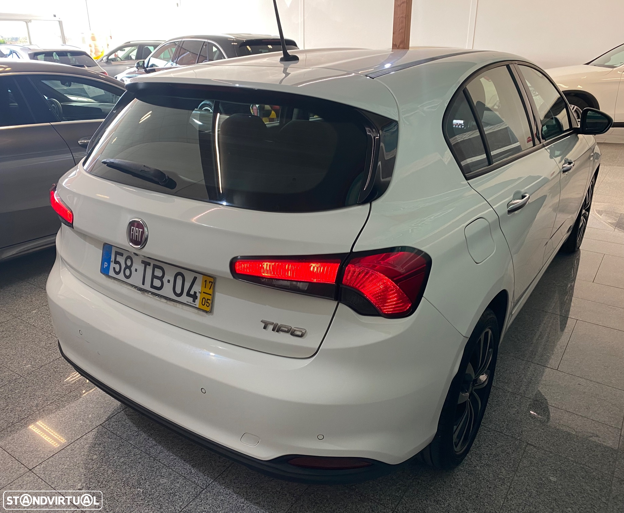 Fiat Tipo 1.3 M-Jet Lounge J17 - 3