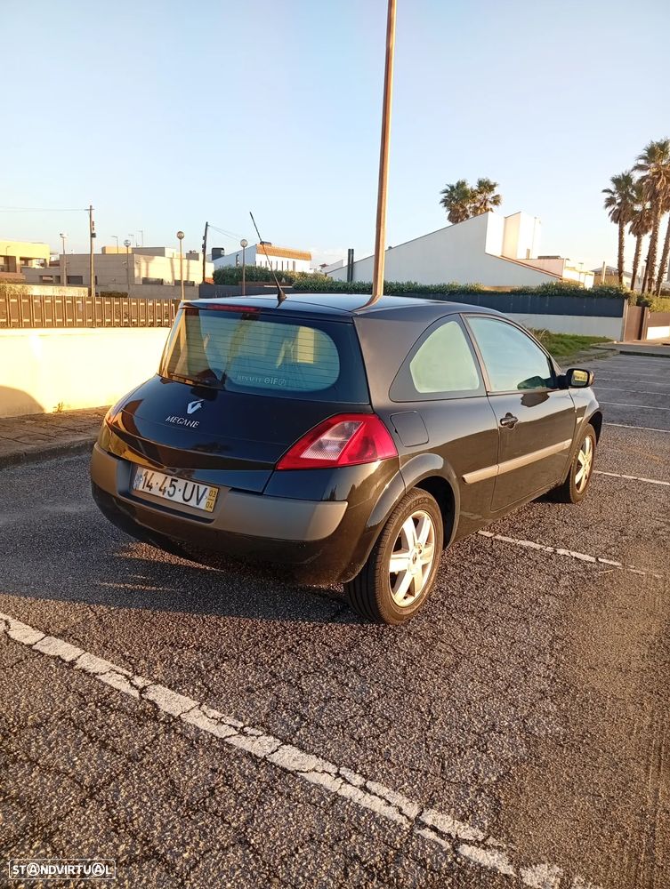 Renault Mégane 1.4 Confort - 1