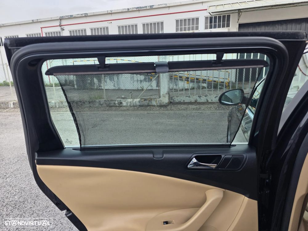 VW Passat Variant 2.0 TDI Confortline - 22