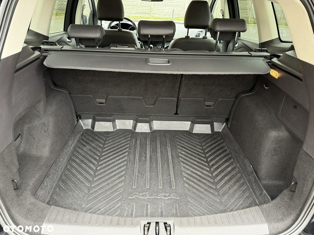 Ford Kuga 2.0 TDCi 2x4 Titanium - 8