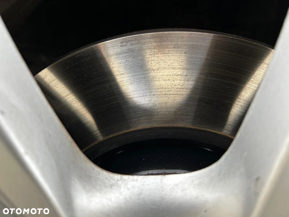 Hyundai ix35 1.7 CRDi 2WD blue Style - 29